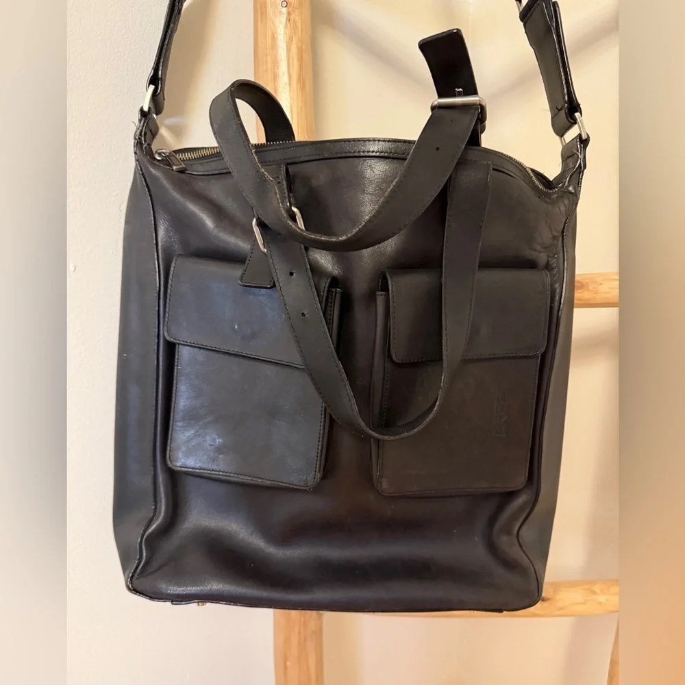 BREE BLACK LEATHER MESSENGER BAG EUC VINTAGE